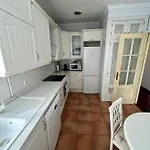 Rojos House